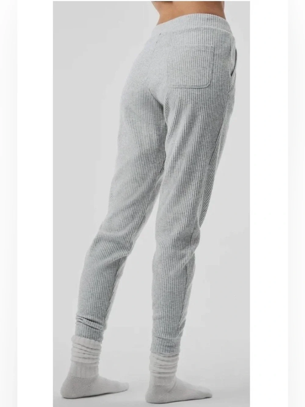 Alo Yoga Muse Sweatpants Ribbed Knit Jogger Pants Heather Gray Women’s Medium